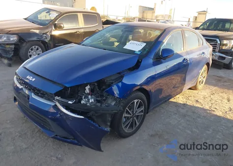 2024 Kia Forte Lxs z USA, uszkodzony, nr VIN 3KPF24AD9RE757108